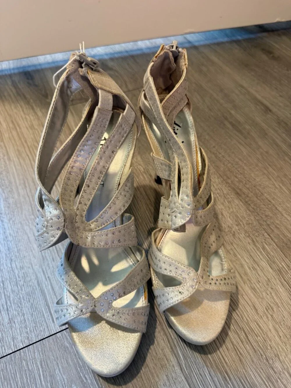 Fioni Night Silver Strappy Heels Size 7